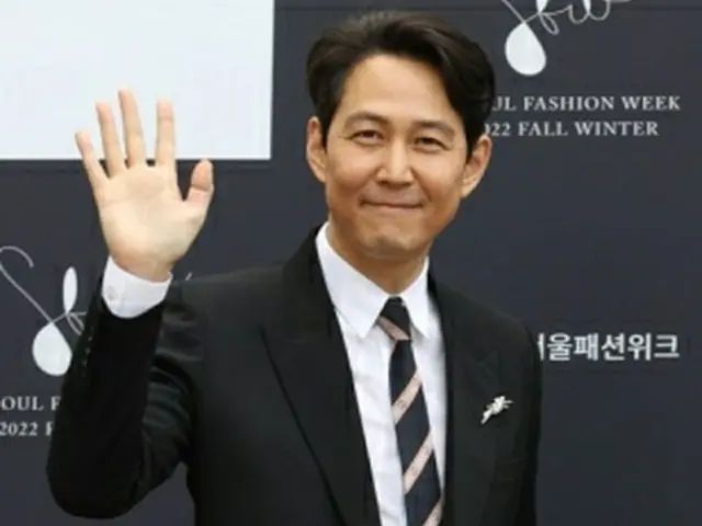 開幕式に出席したイ・ジョンジェさん＝18日、ソウル（聯合ニュース）