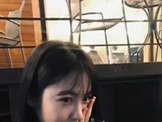 女優シン・イェウン、真っ白な顔に美人ほくろ…”こんなにかわいくていいの？”