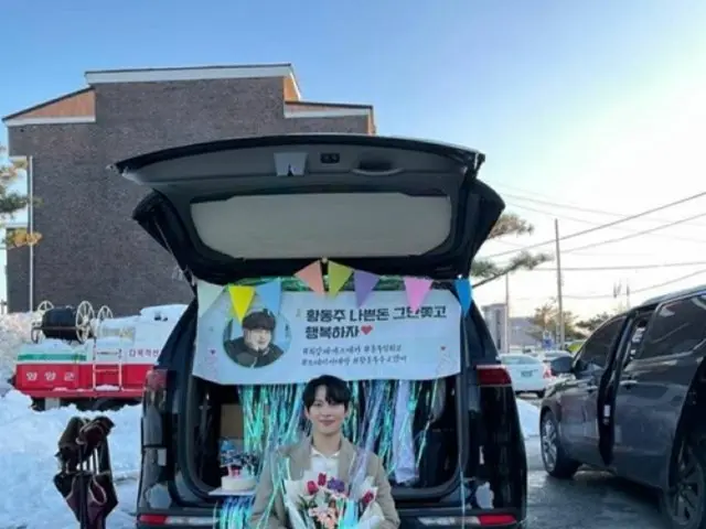 イム・シワン（ZE:A）、花束を持ってもサングラス姿でも王子さまのようなオーラ発散「bye tracer」（画像提供:wowkorea）
