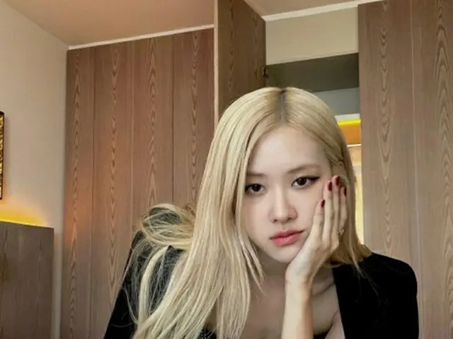 「BLACKPINK」ROSE、3つの魅力を披露…破格衣装で破格ポーズもキュート（画像提供:wowkorea）