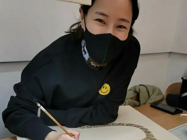 女優イ・ハニ、素晴らしい絵の実力を自慢…出来ないことはあるの？（画像提供:wowkorea）