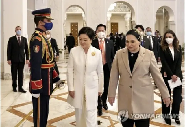 金正淑氏（中央、資料写真）＝（聯合ニュース）