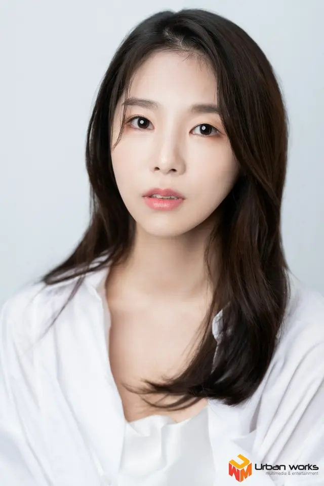 イ・ソヨン（元HELLOVENUS）、芸能事務所URBANWORKSで新たな出発（画像提供:wowkorea）