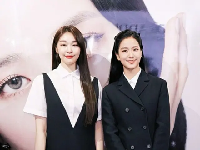 「BLACKPINK」JISOO＆“フィギュアクイーン”キム・ヨナ、ツーショットを公開（画像提供:wowkorea）