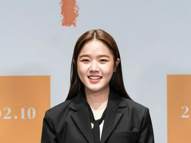 女優キム・ヒャンギ、バス事故で重傷のスタッフに指定献血を呼びかける…新ドラマ「朝鮮精神科医ユ・セプン」撮影チーム（画像提供:wowkorea）