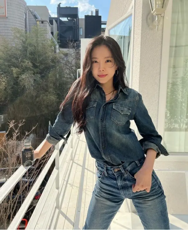 ソン・ナウン（Apink）、動くマネキン？…カジュアルなスタイルでもほとばしる優雅な女らしさ（画像提供:wowkorea）