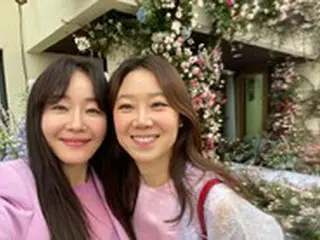‘’恋すると綺麗になるらしい‘’オム・ジウォン、コン・ヒョジンとの2ショット公開