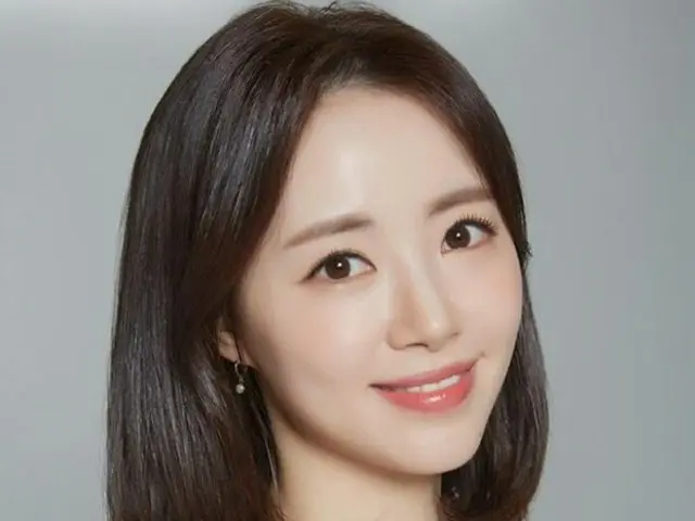 「SHINHWA」アンディと結婚発表の女子アナ、済州MBCを退社か…「入籍直近」と報道（画像提供:wowkorea）