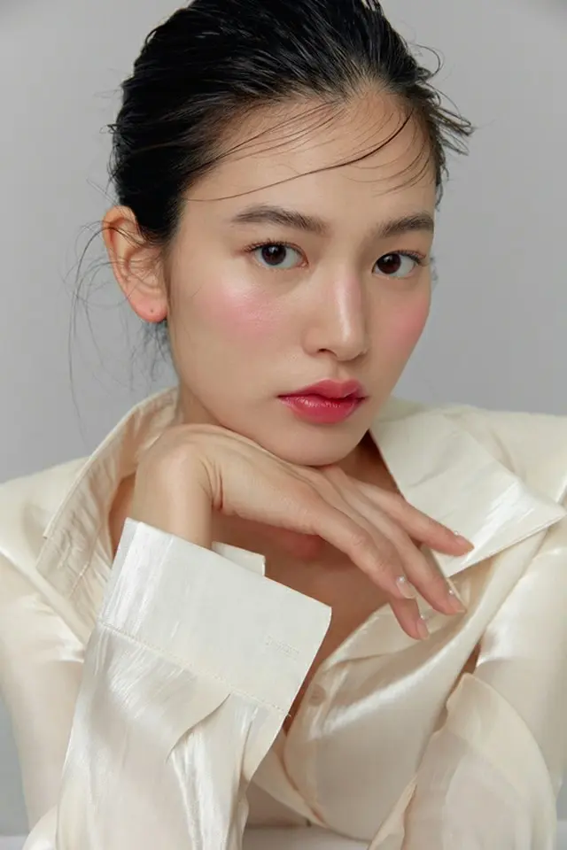 YG KPLUSが5日、日本のモデル兼女優の立花恵理と専属契約を締結したと発表した（画像提供:wowkorea）