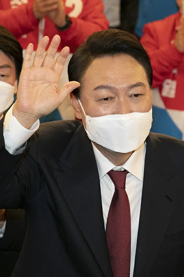 韓国政府は6日の午前、臨時国務会議を開き、尹錫悦 次期大統領が推進している「大統領府移転」のための予備費を議決する（画像提供:wowkorea）