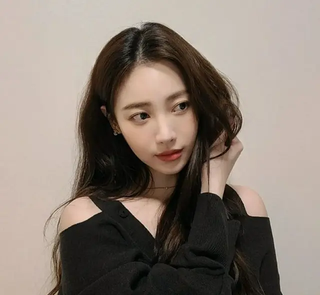 ユラ（Girl’s Day）、以前よりほっそりとした顔つき…成熟美を披露（画像提供:wowkorea）