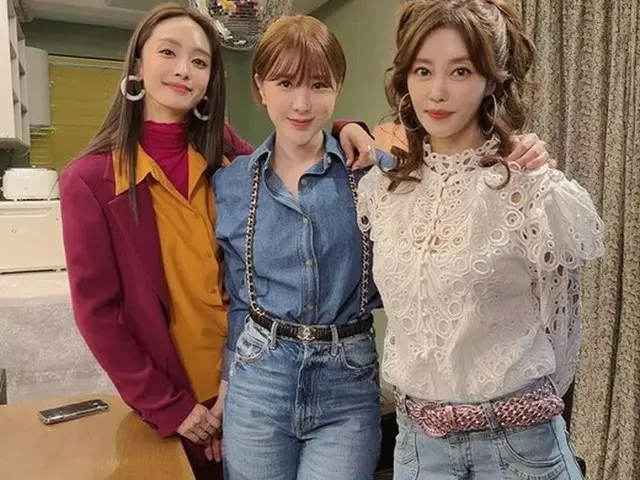 女優イ・ジヒョン＆パク・ジョンア＆ソ・イニョン、ガールズグループ「JEWELRY」そのままのビジュアルで過去を再現（画像提供:wowkorea）