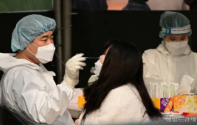 韓国の午後6時時点のコロナ新規感染者は13万214人…前日より1万7142人減（画像提供:wowkorea）