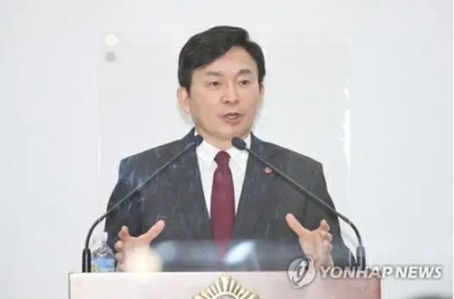 国土交通部長官に内定した前済州道知事の元喜龍（ウォン・ヒリョン）氏＝（聯合ニュース）