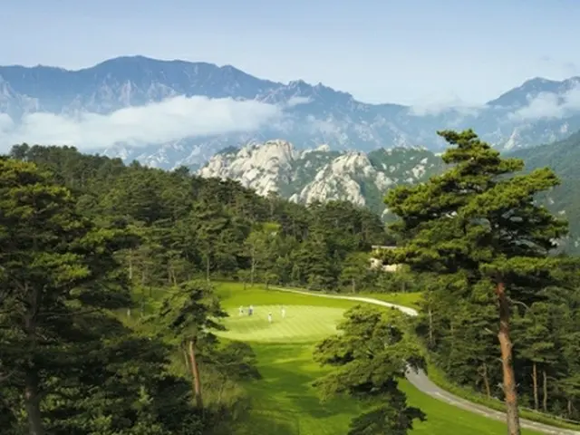 アナンティが金剛山地区に所有するゴルフ場（同社提供）＝（聯合ニュース）≪転載・転用禁止≫