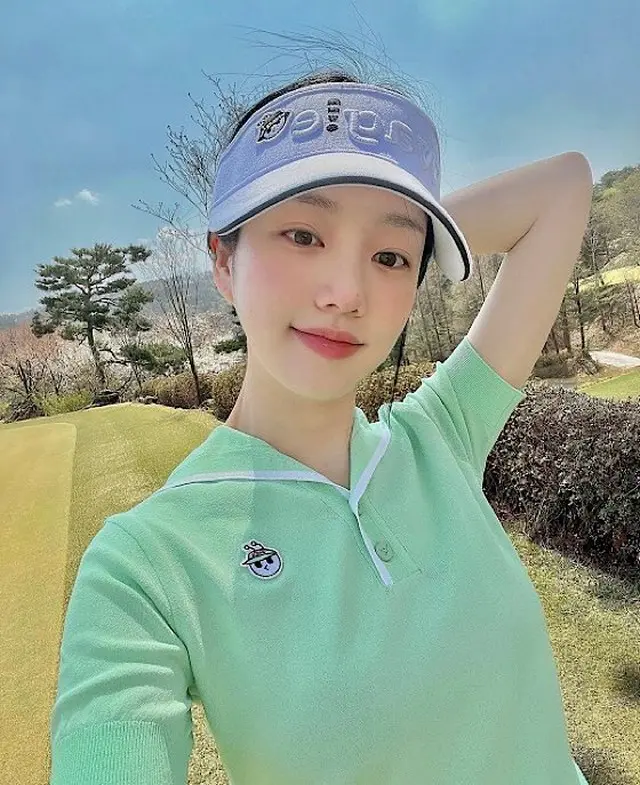 女優イ・ユビ、ゴルフ場に現れた妖精… 肌はどうですか？（画像提供:wowkorea）