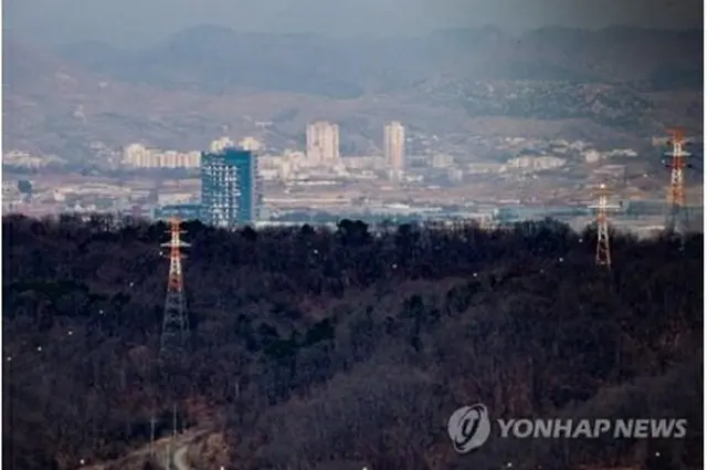 南北軍事境界線に近い韓国・京畿道坡州市から眺めた北朝鮮・開城工業団地一帯（資料写真）＝（聯合ニュース）