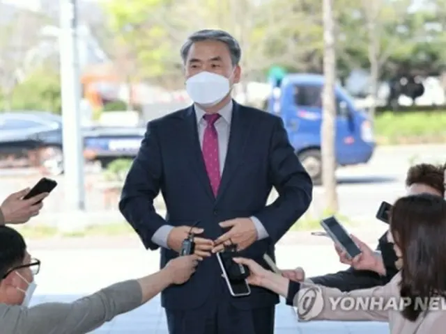 １１日、国会人事聴聞会の準備をするための事務所に入る李氏（資料写真）＝（聯合ニュース）