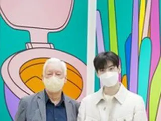 チャ・ウヌ（ASTRO）、マイケル・クレイグ・マーティン展のスペシャルオーディオで才能寄付
