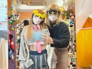 ヒョナ＆DAWN（イドン）、ラブラブなデート現場を公開…人目を奪う超破格ファッション