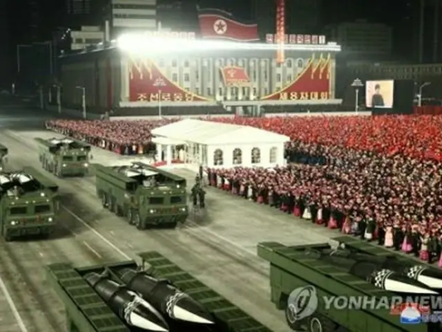 昨年１月に開催された北朝鮮の軍事パレード＝（聯合ニュース）≪転載・転用禁止≫