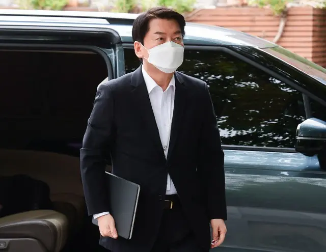 「文在寅政権は莫大な国の借金を招いた」...韓国大統領府の発表に再び反論＝安哲秀氏（画像提供:wowkorea）