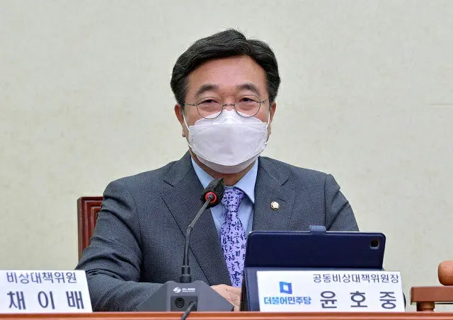 尹昊重、共に民主党共同非常対策委員長（画像提供:wowkorea）
