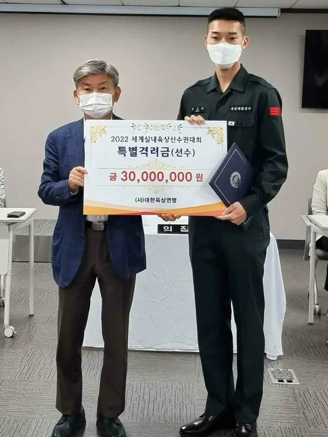 大韓陸上連盟　世界室内陸上選手権優勝ウ・サンヒョクに5000万ウォンの報奨金（画像提供:wowkorea）