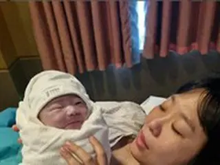 コメディアンのチョン・ジュリ、4人目の子供を出産…”スペシャルなママ”