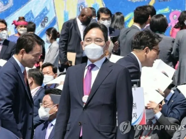 就任式に出席した李在鎔氏＝10日、ソウル（聯合ニュース）