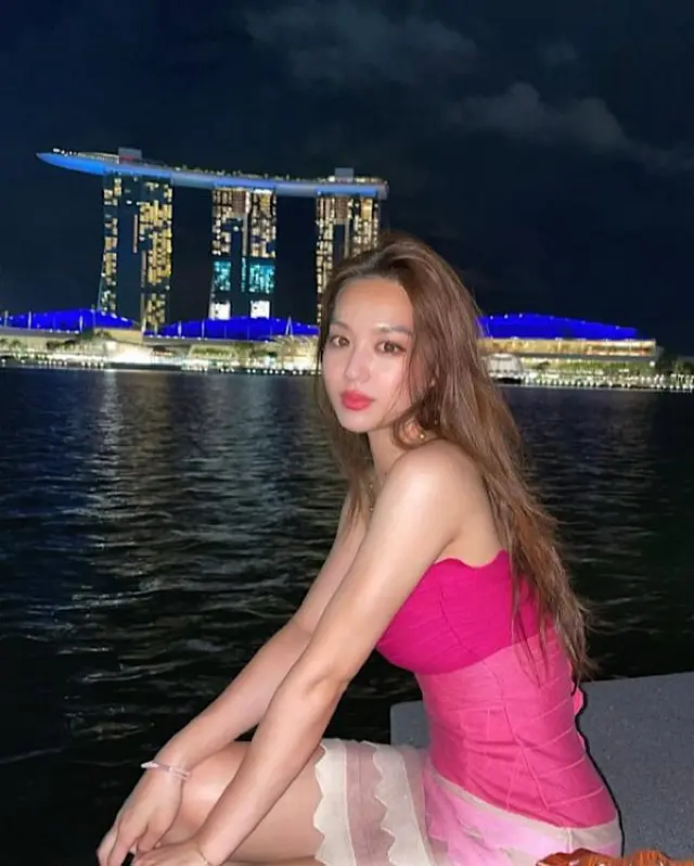 女優キム・ヒジョン、ボリューム感＆小麦肌…「セクシーの制限超過」（画像提供:wowkorea）
