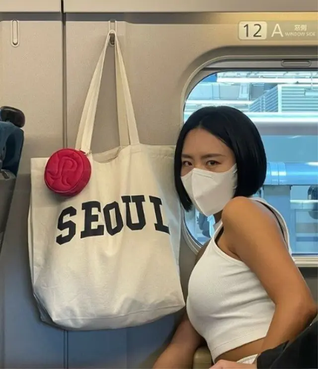 スピードスケート元韓国代表イ・サンファ、大きな「SEOULバッグ」持参で日本満喫中（画像提供:wowkorea）