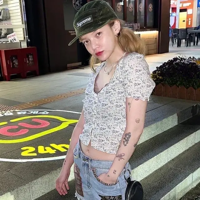 ジミン（元AOA）、腕にあるたくさんの“タトゥー”に視線集中…派手なファッションも話題に（画像提供:wowkorea）