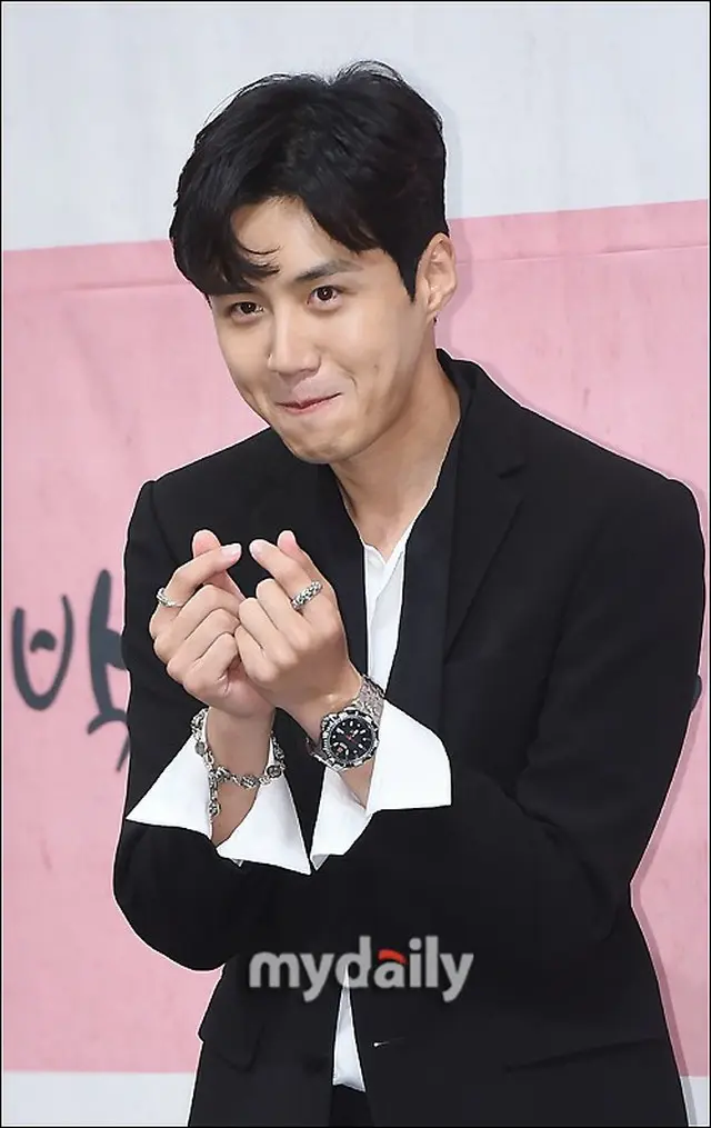 【公式】再始動したキム・ソンホ、7月からの舞台「運命を分けたザイル」に出演決定1（画像提供:wowkorea）