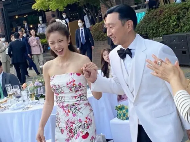 女優ソン・ダムビ結婚、更に豪華な2部のドレス…映画のような現場（画像提供:wowkorea）