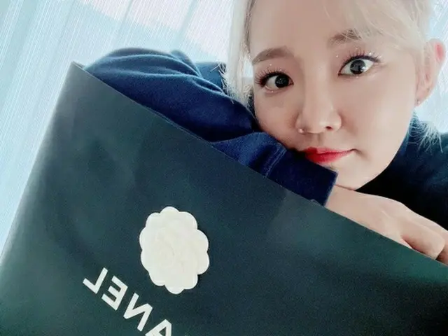 「EPIK HIGH」義理を守った歌手ユンナへ「度量の大きい」シャネルバックをプレゼント（画像提供:wowkorea）