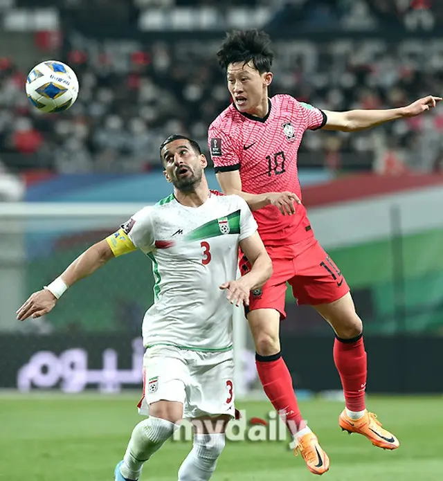 サッカー韓国代表に「黄色信号」…MFイ・ジェソン、わずか7分で負傷退場（画像提供:wowkorea）