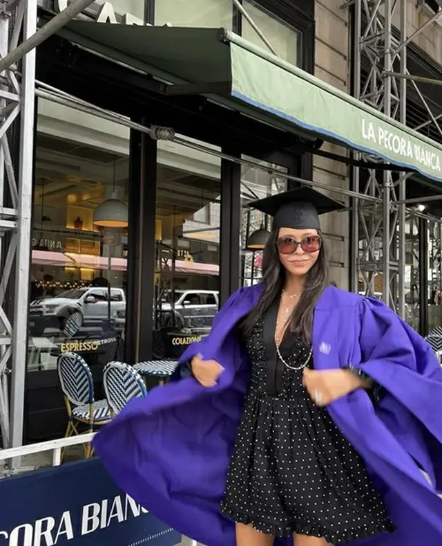 女優イ・ヘヨン、娘のNY大学卒業を報告…自身も「子離れ宣言」（画像提供:wowkorea）