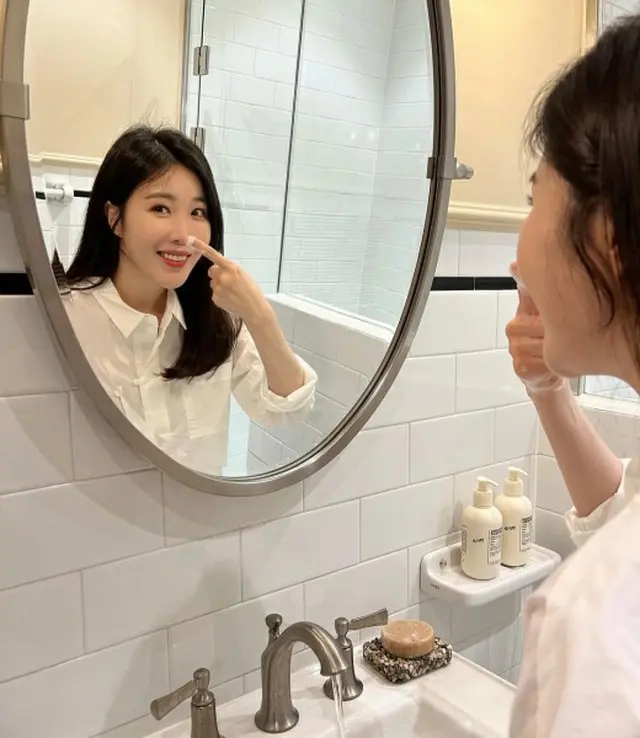 「DAVICHI（ダビチ）」イ・ヘリ、最近ますます美人度アップ…“プレ花嫁”の輝き（画像提供:wowkorea）