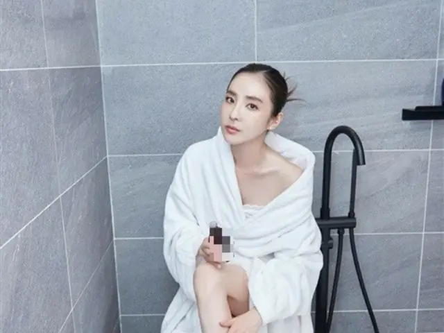 ”41kg”DARA（サンダラ・パク、元2NE1）、シャワーガウンで挑発？…スリムの魅せ方が”芸術”（画像提供:wowkorea）