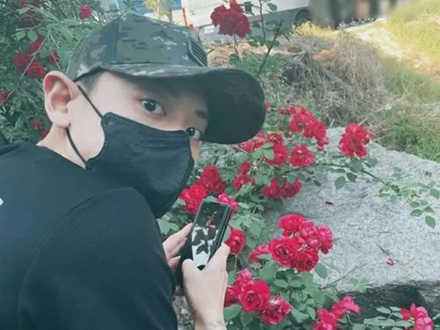 「EXO」CHANYEOL、近況公開、もう兵長だったの?(画像提供:wowkorea)