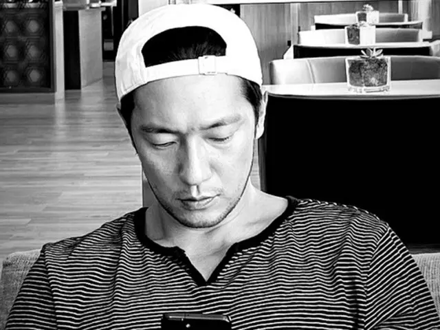 俳優ソン・ソックが別名「いたずらっ子」の魅力を発散した（画像提供:wowkorea）