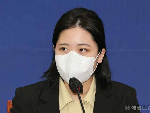 韓国の若手女性政治家、古参政治家の勇退論で「批判の携帯メールが1日に1万通…これほど大変だとは思わなかった」（画像提供:wowkorea）