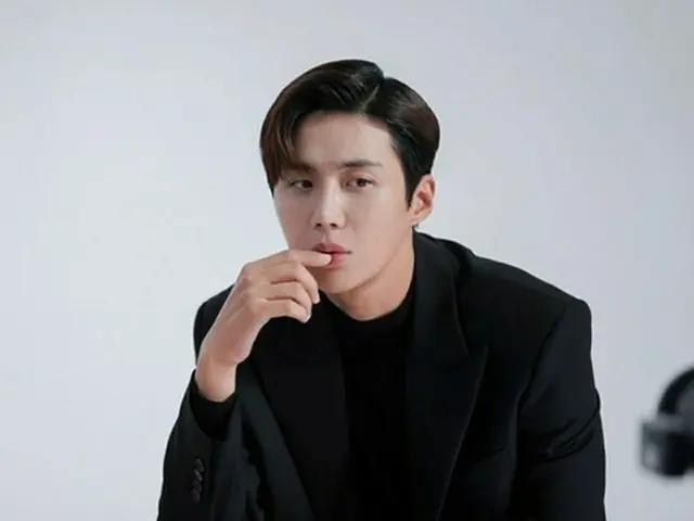 俳優キム・ソンホ、SNS再開後の近況…深まった男性美で変わった雰囲気（画像提供:wowkorea）
