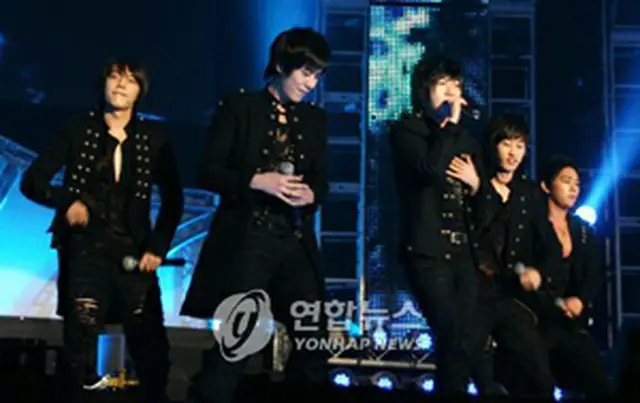 Super Junior＝（聯合）