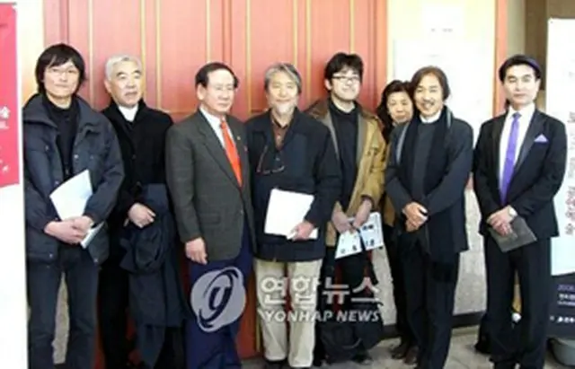 日本の公演企画者と全州文化財団関係者＝24日、全州（聯合）