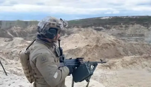 機関銃・ミサイル発射…イ・グン氏、ウクライナでの戦闘映像公開。「tagesschau」映像キャプチャ＝韓国報道（画像提供:wowkorea）