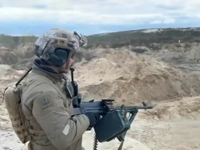 機関銃・ミサイル発射…イ・グン氏、ウクライナでの戦闘映像公開。「tagesschau」映像キャプチャ＝韓国報道（画像提供:wowkorea）