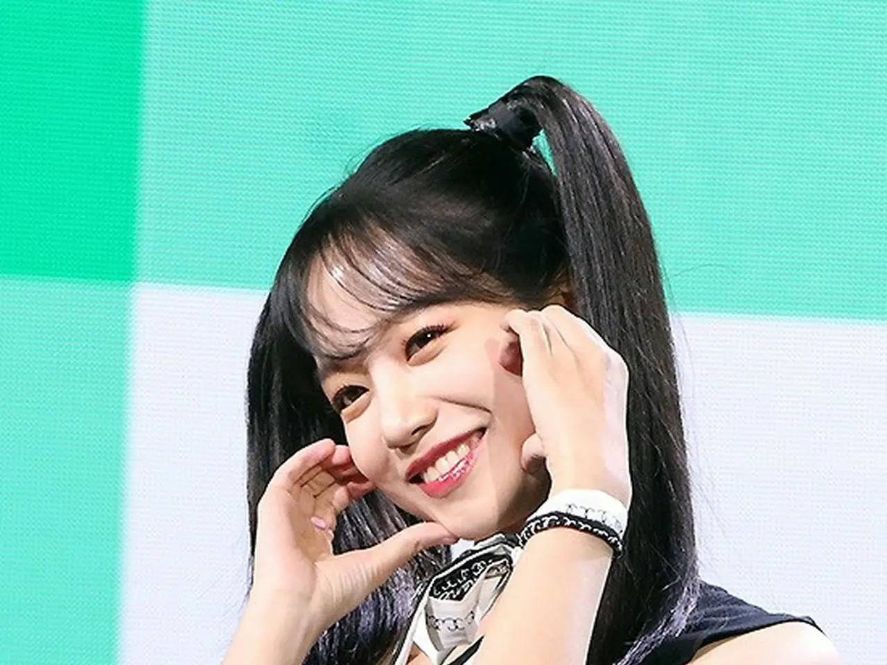 IZ*ONE チョ・ユリ　サインボール　TGC IZ*ONE チョ・ユリ サインボール TGC