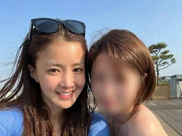 女優イ・シヨン、水着も145万ウォンの贅沢…「細いウエスト＆アップルヒップ」（画像提供:wowkorea）